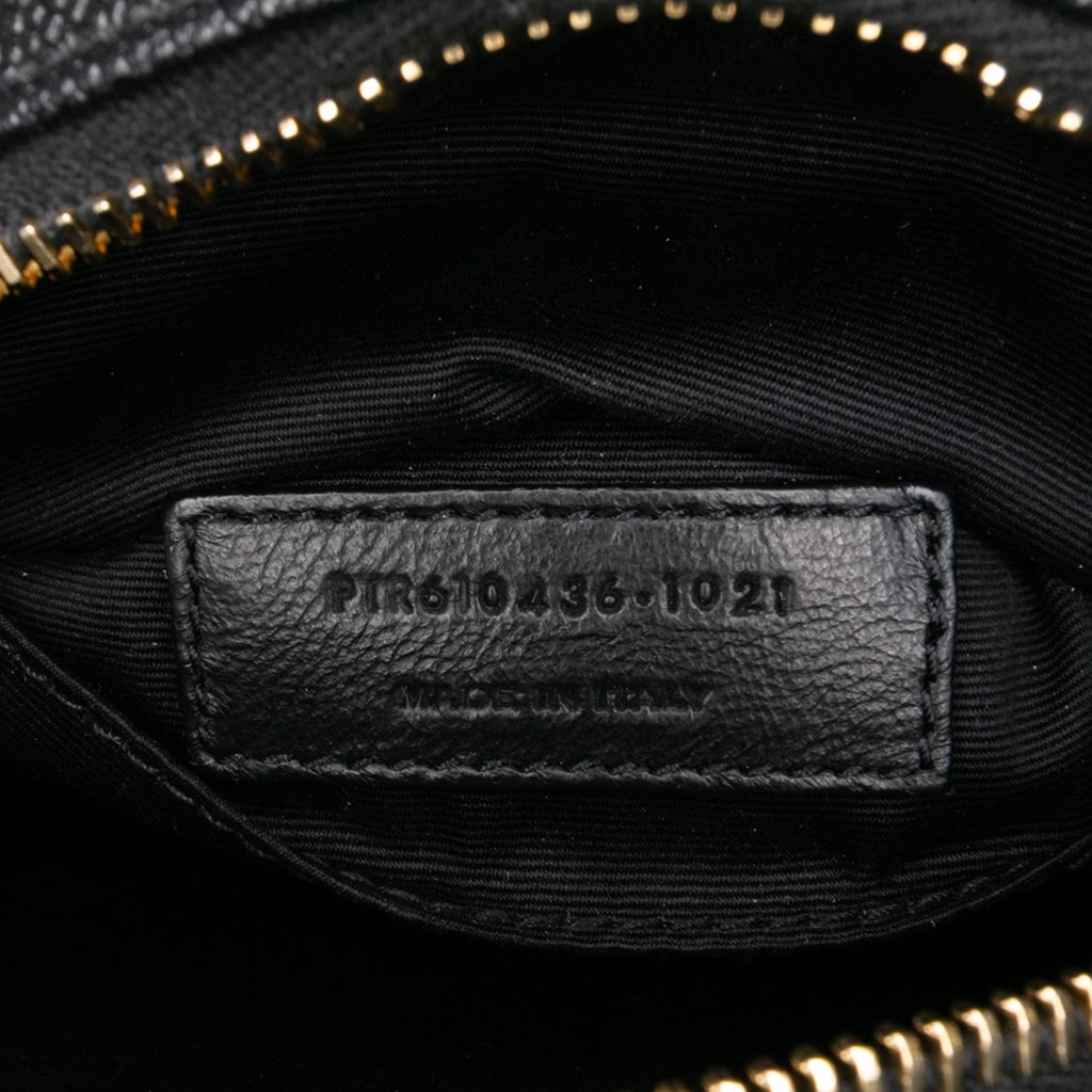 Saint Laurent Grain De Poudre Chevron Round Vinyle Camera Bag - Detail 1