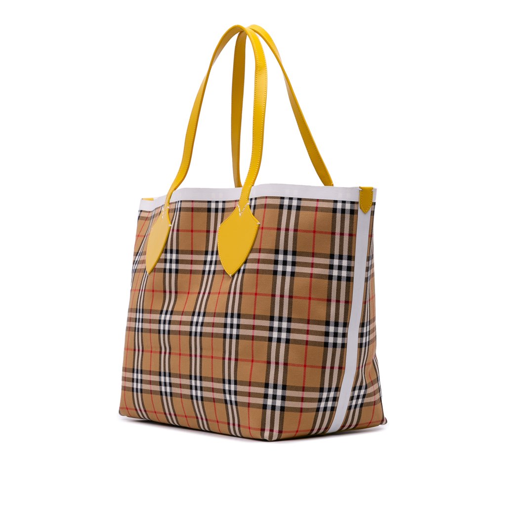 Burberry House Check Canvas The Giant Reversible Tote - Back view
