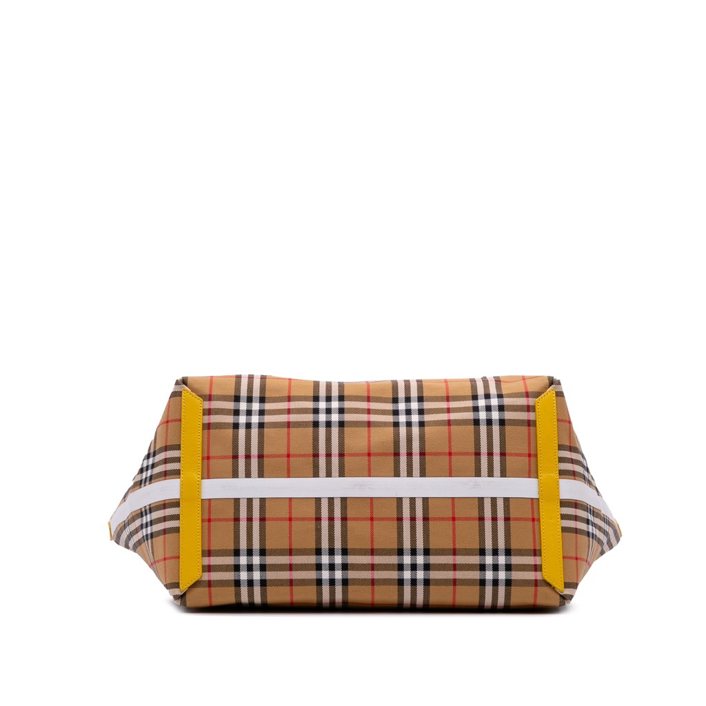 Burberry House Check Canvas The Giant Reversible Tote - Image 6