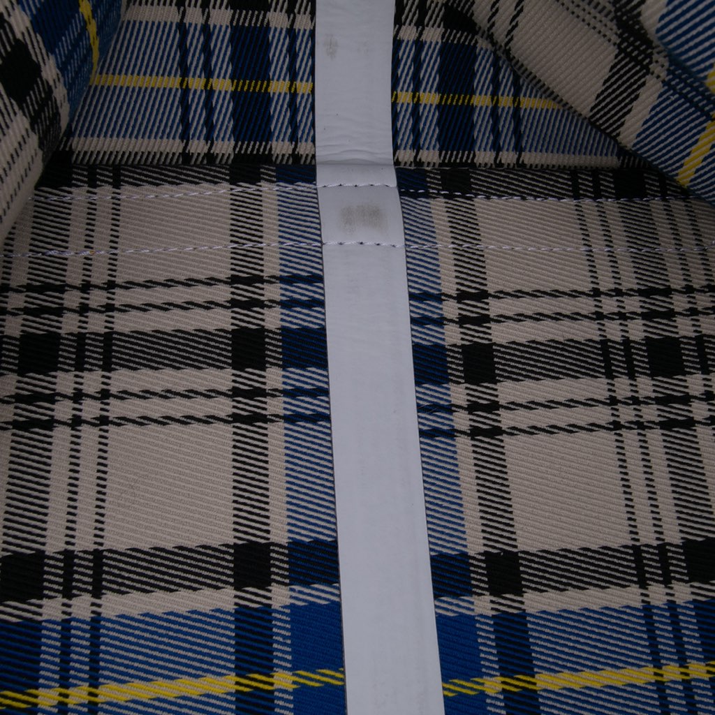 Burberry House Check Canvas The Giant Reversible Tote - Detail 1