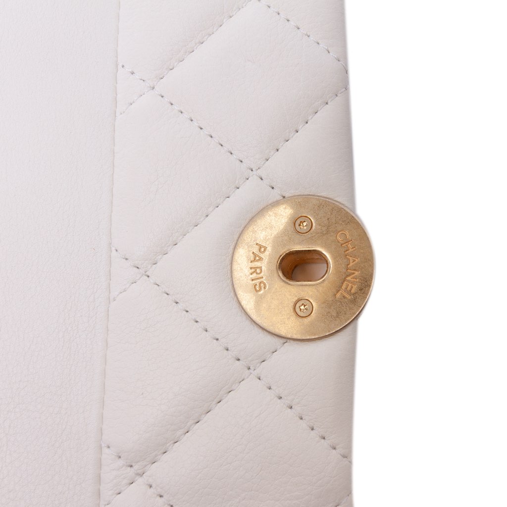 Chanel Quilted Calfskin Pearl CC Accordion Flap - Detail 1