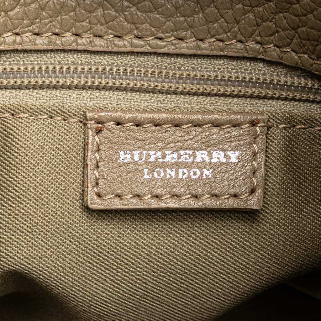 Burberry House Check Trimmed Leather Horn Toggle Tote - 5