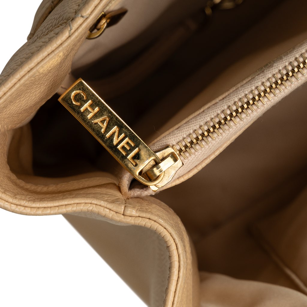 Chanel Caviar Grand Shopping Tote - Image 11