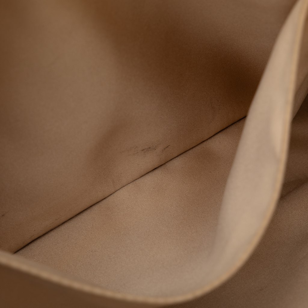 Chanel Caviar Grand Shopping Tote - Image 12