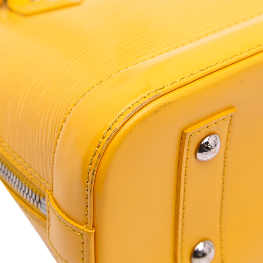 Louis Vuitton Epi Alma BB - Image 10