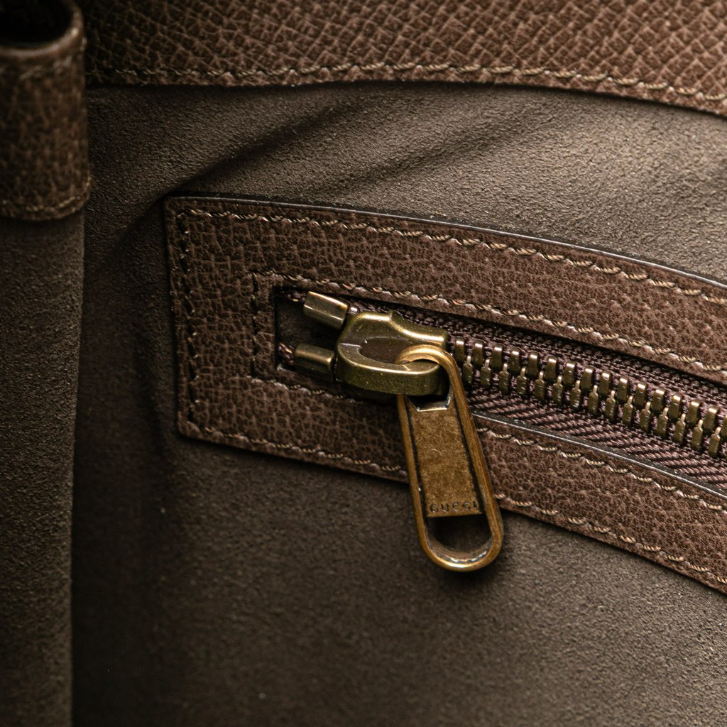 Gucci GG Supreme Web Butterfly Clutch - Detail 2