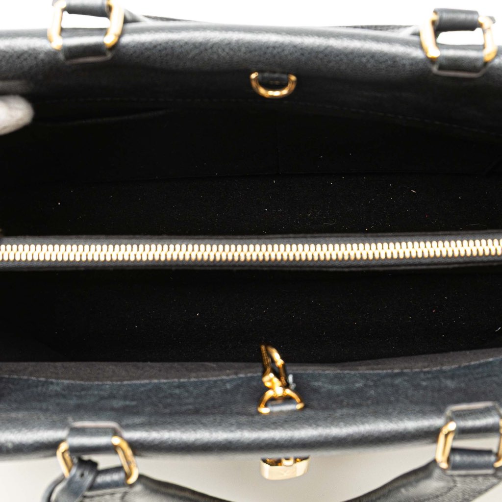 Louis Vuitton Monogram Venus - 4