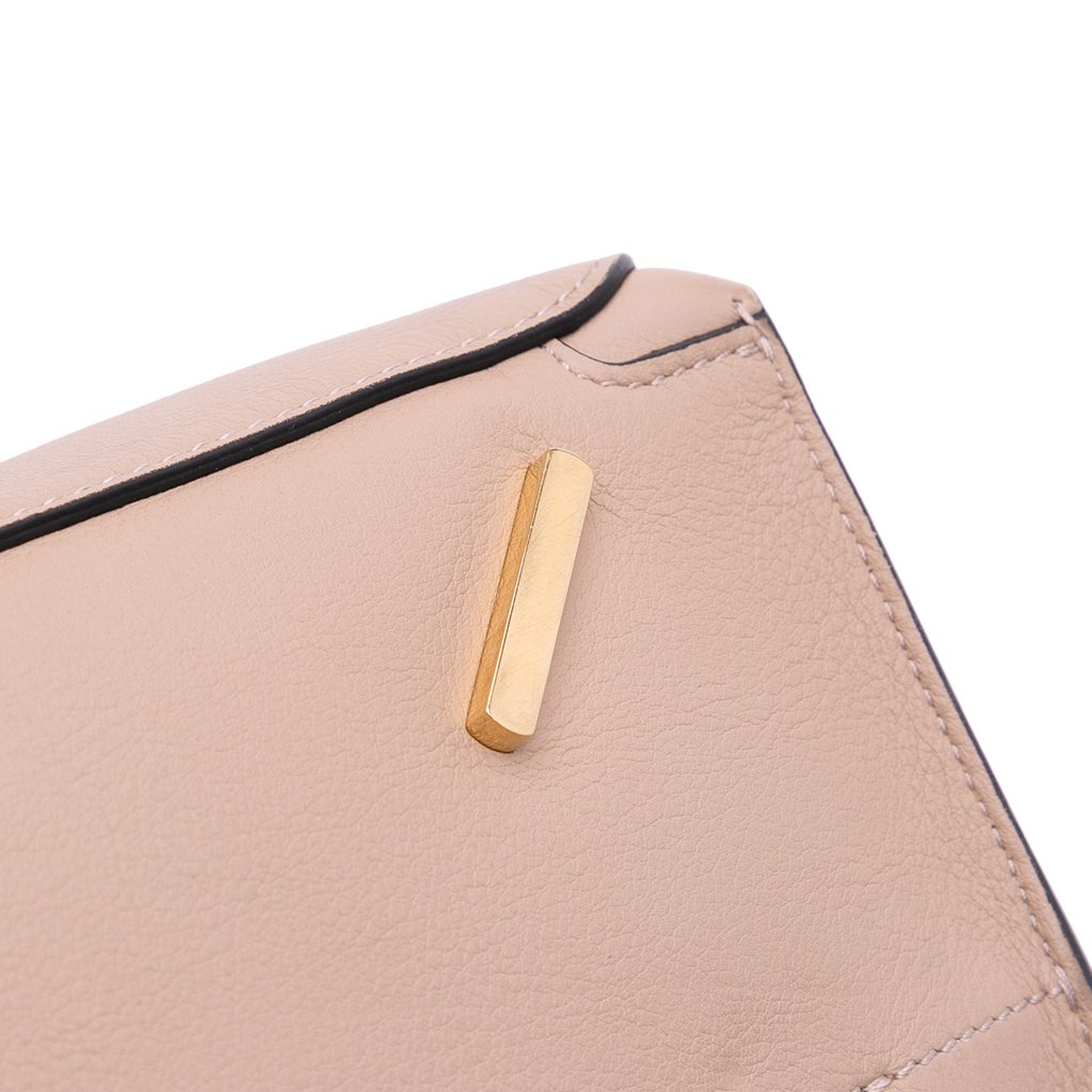 Loewe Anagram Leather Zipper Bag - Detail 2