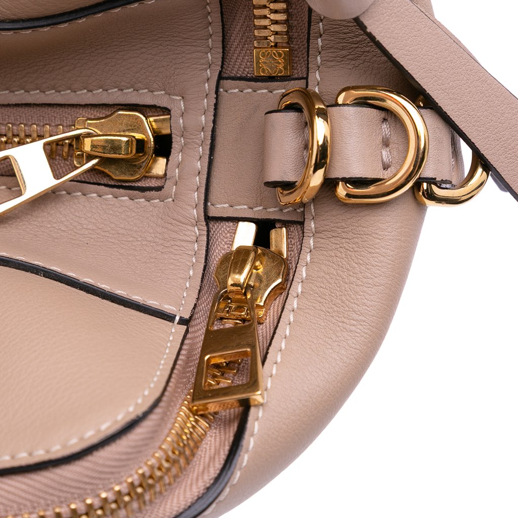 Loewe Anagram Leather Zipper Bag - Image 12