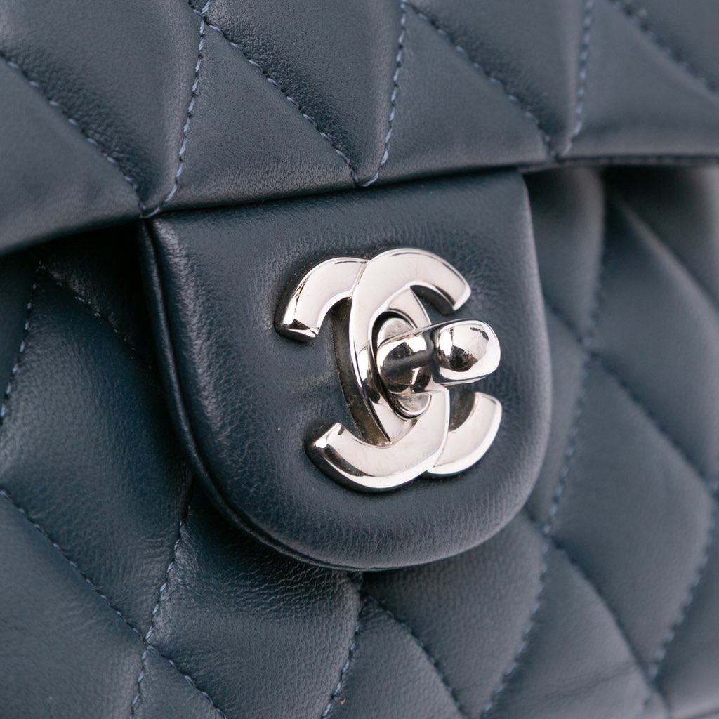 Chanel Medium Classic Lambskin Double Flap - Image 10