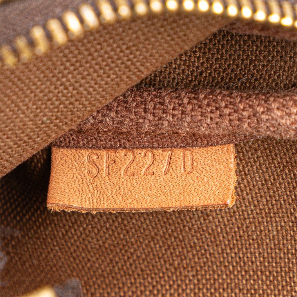 Louis Vuitton Monogram Mini Pochette Accessoires - Detail 1