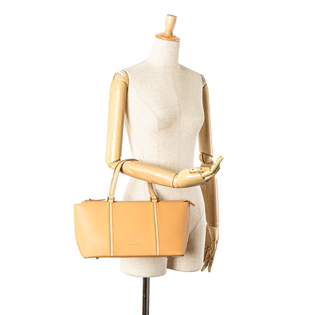 Burberry Leather Tote - Image 14