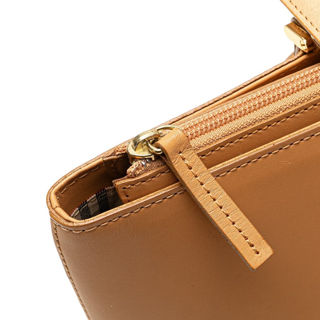 Burberry Leather Tote - Detail 2