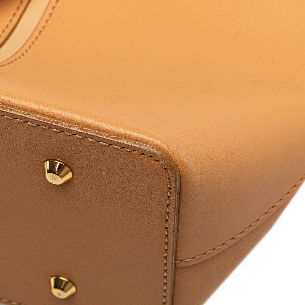 Burberry Leather Tote - Image 11