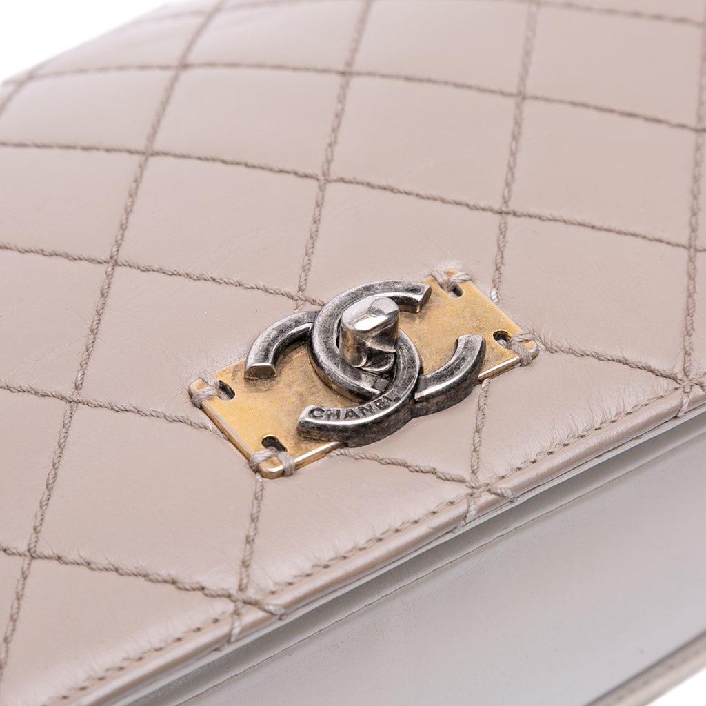 Chanel Quilted Calfskin Day Trip Flap - Detail 2