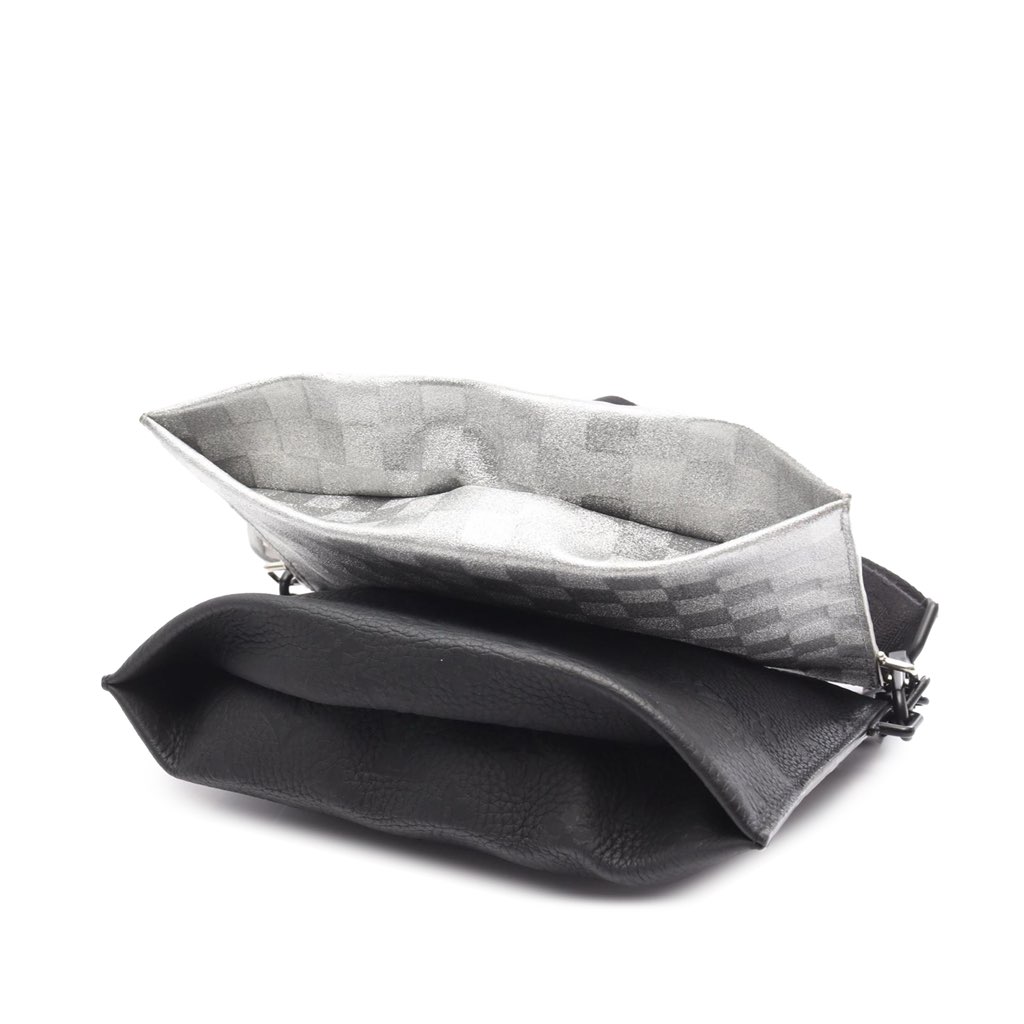 Louis Vuitton Damier Glitter Taurillon In The Loop Trio Pouch - Image 6