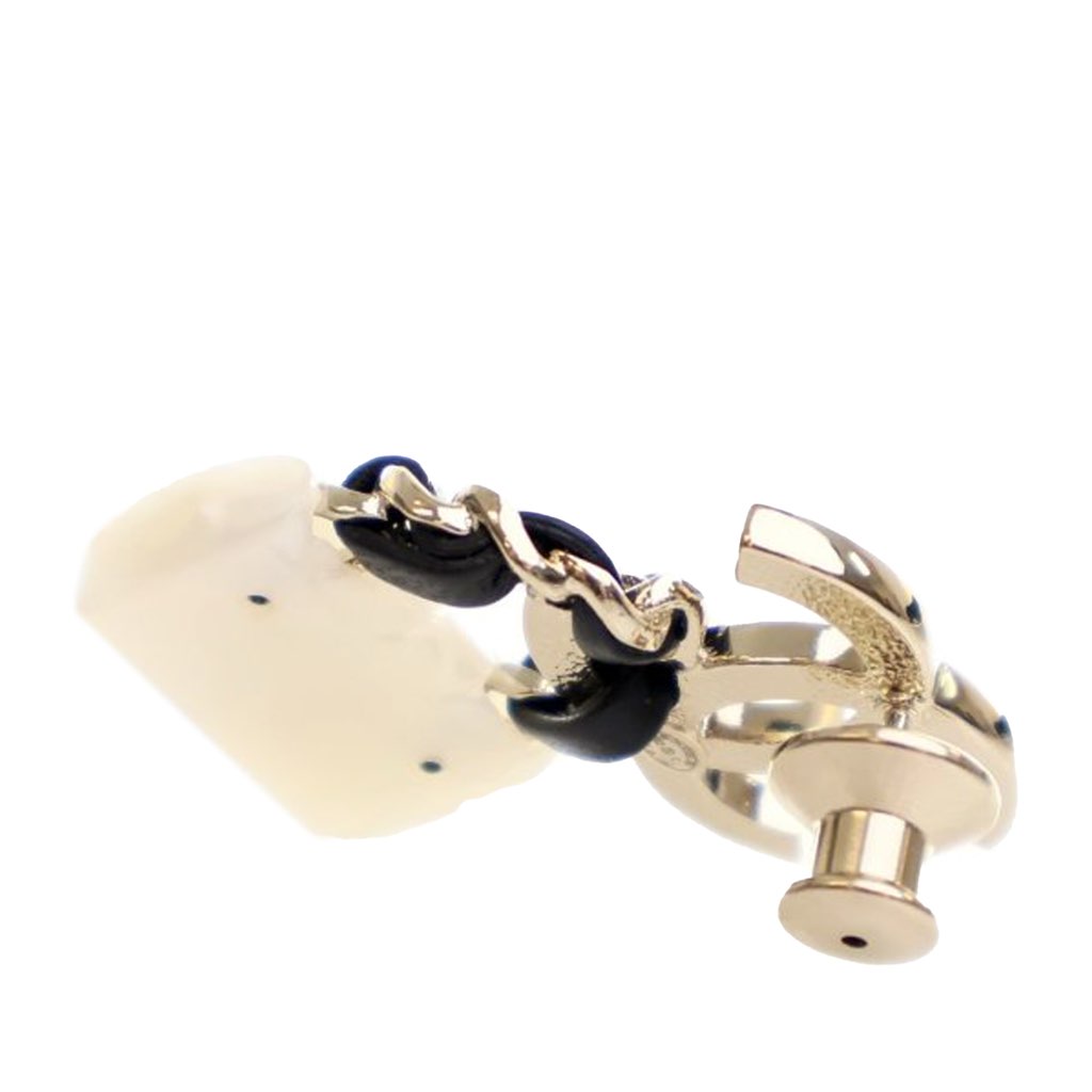 Chanel Gold Plated Enamel CC Quilted Flap Brooch - 4