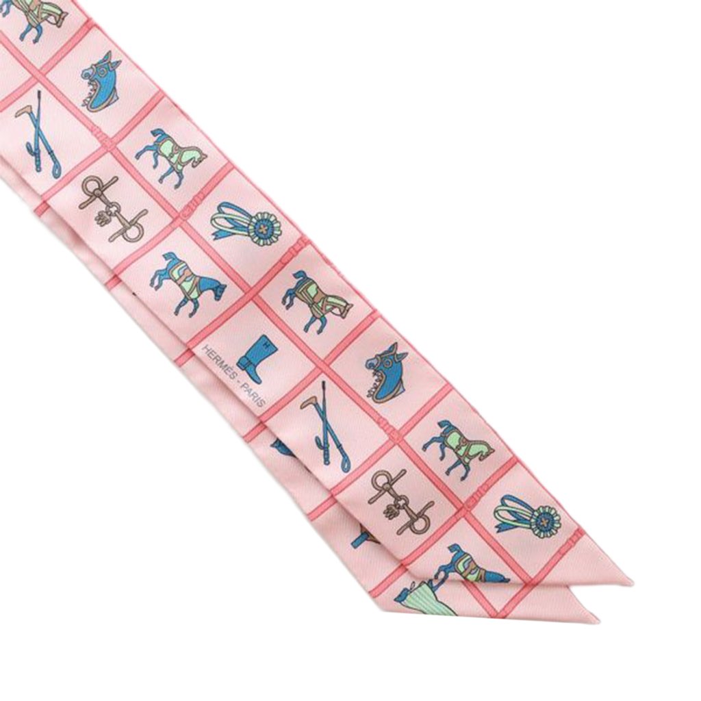 Hermès Couvertures et Tenues de Jour Silk Twilly Scarf - Detail 1