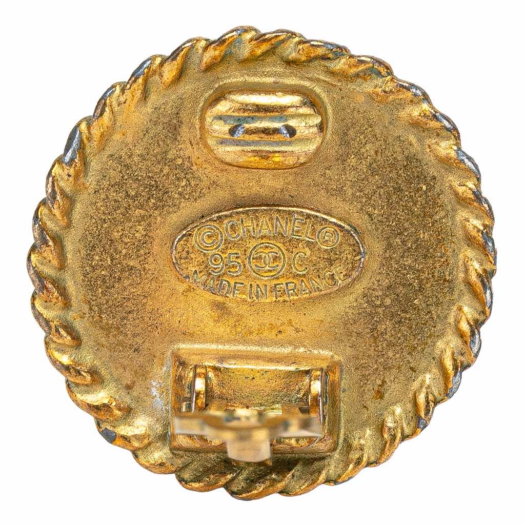 Chanel CC Gold Plated Resin Button Clip on Earrings - Image 6