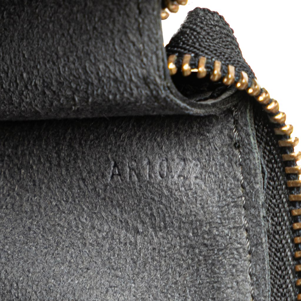 Louis Vuitton Epi Pochette Accessoires - Detail 1