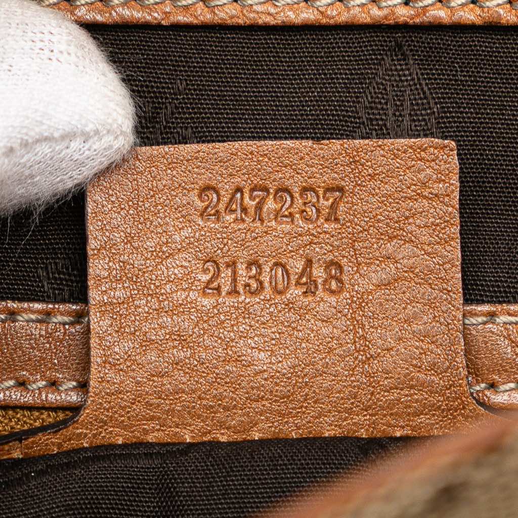 Gucci GG Canvas GG Charm Tote - Detail 1