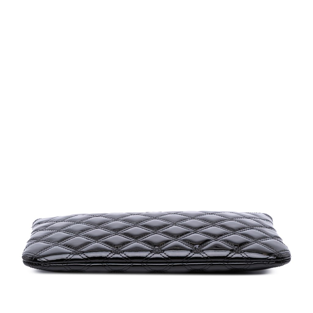Chanel Medium Quilted Patent O Case Clutch - Image 6