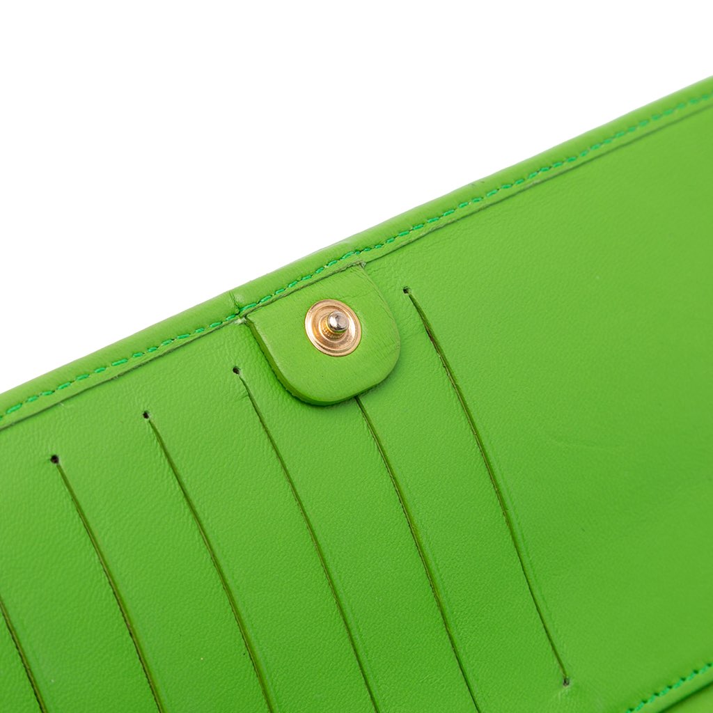 Fendi Nappa Logo Embossed Long Wallet On Chain - Image 10