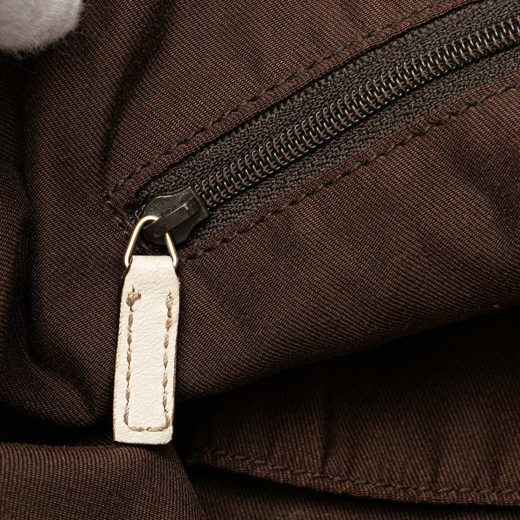 Gucci GG Canvas Abbey D Ring Crossbody - Image 10