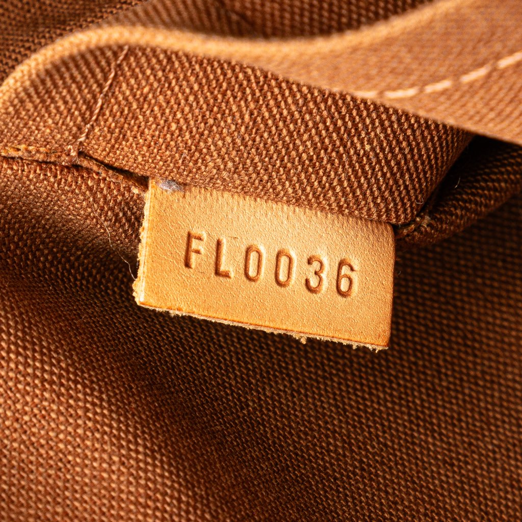 Louis Vuitton Monogram Lockit PM - Detail 1