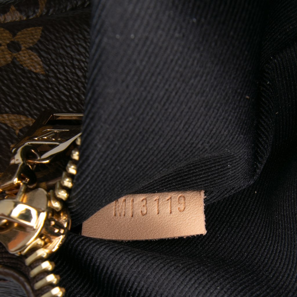 Louis Vuitton Monogram Bumbag - Detail 1