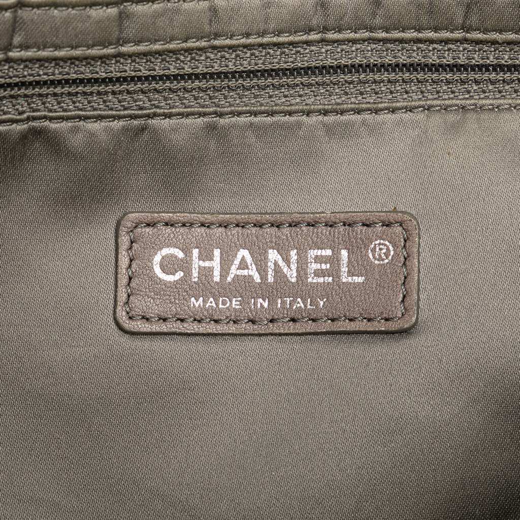 Chanel Medium Perforated Calfskin Reissue Drill Flap - 5
