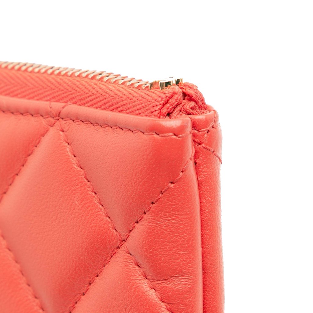 Chanel Medium Quilted Lambskin O Case Clutch - Image 12