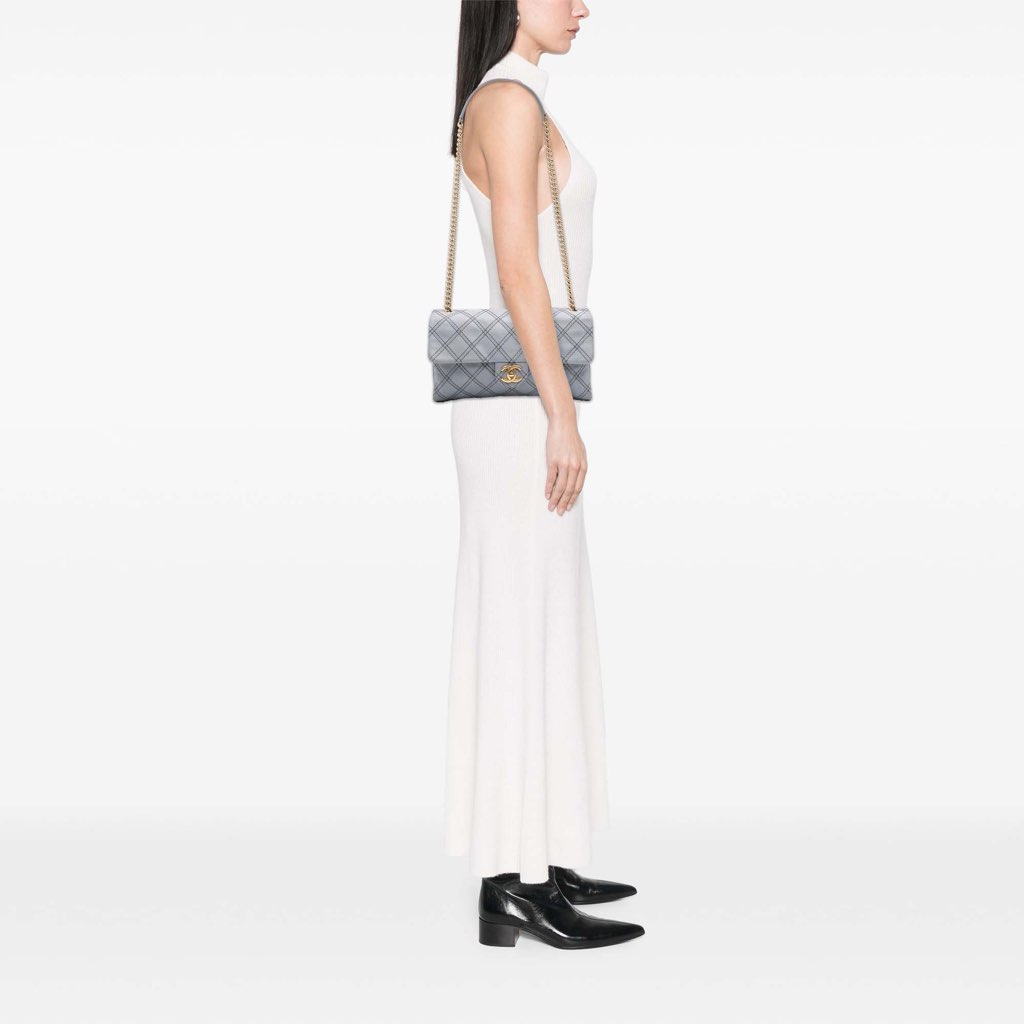 Chanel Jumbo Quilted Calfskin Triple Stitched Flap - Image 10