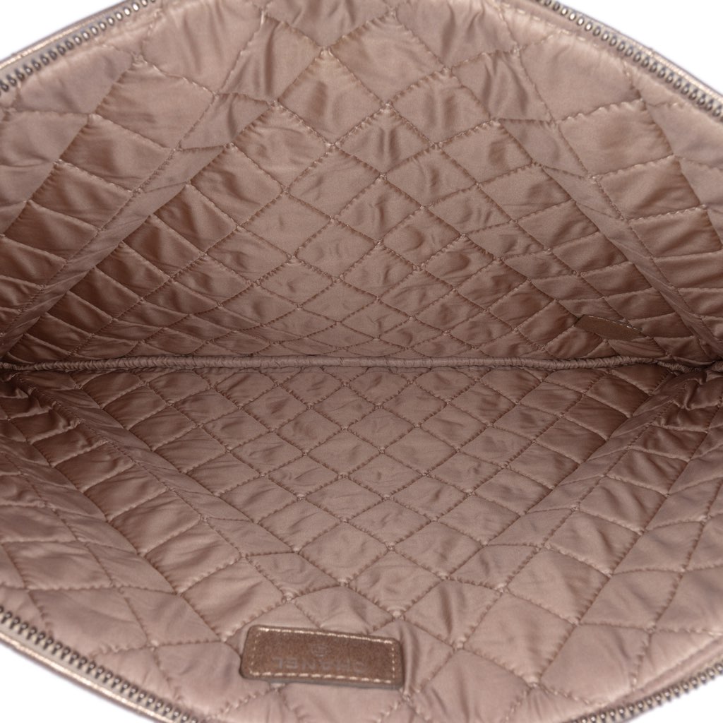 Chanel Large Quilted Metallic Lambskin O Case Clutch - 4