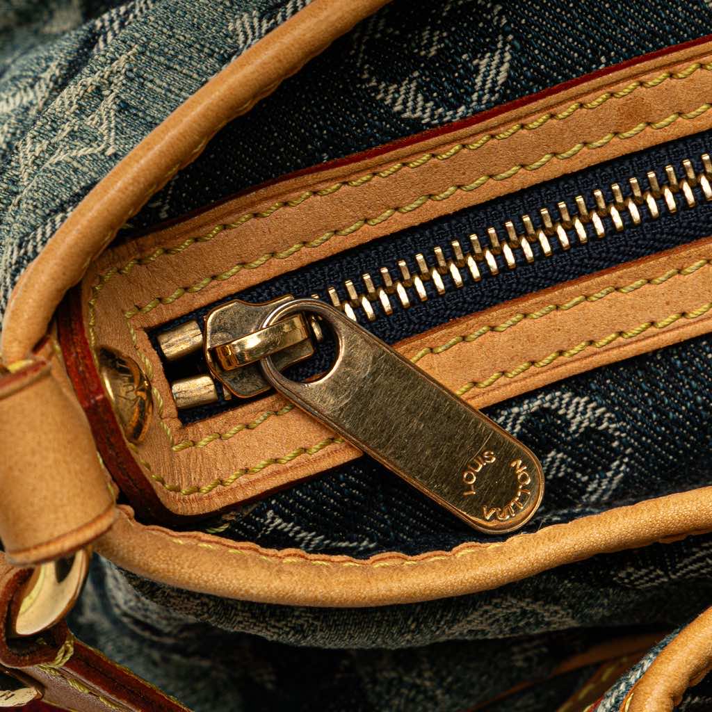 Louis Vuitton Monogram Denim Porte Epaule Raye Cabas MM - Detail 2