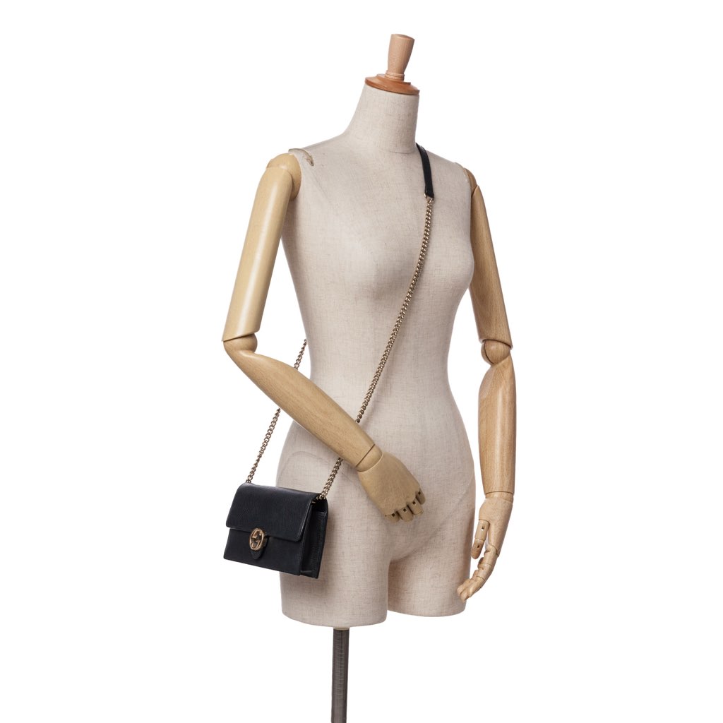 Gucci Leather Interlocking G Dollar Wallet on Chain - Image 11