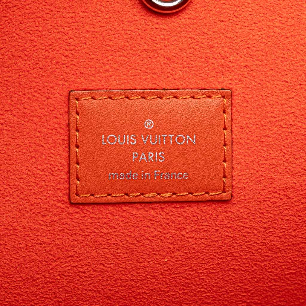 Louis Vuitton Epi Neverfull MM - Side view