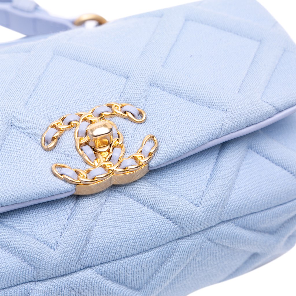 Chanel Jersey 19 Flap Belt Bag - Detail 2