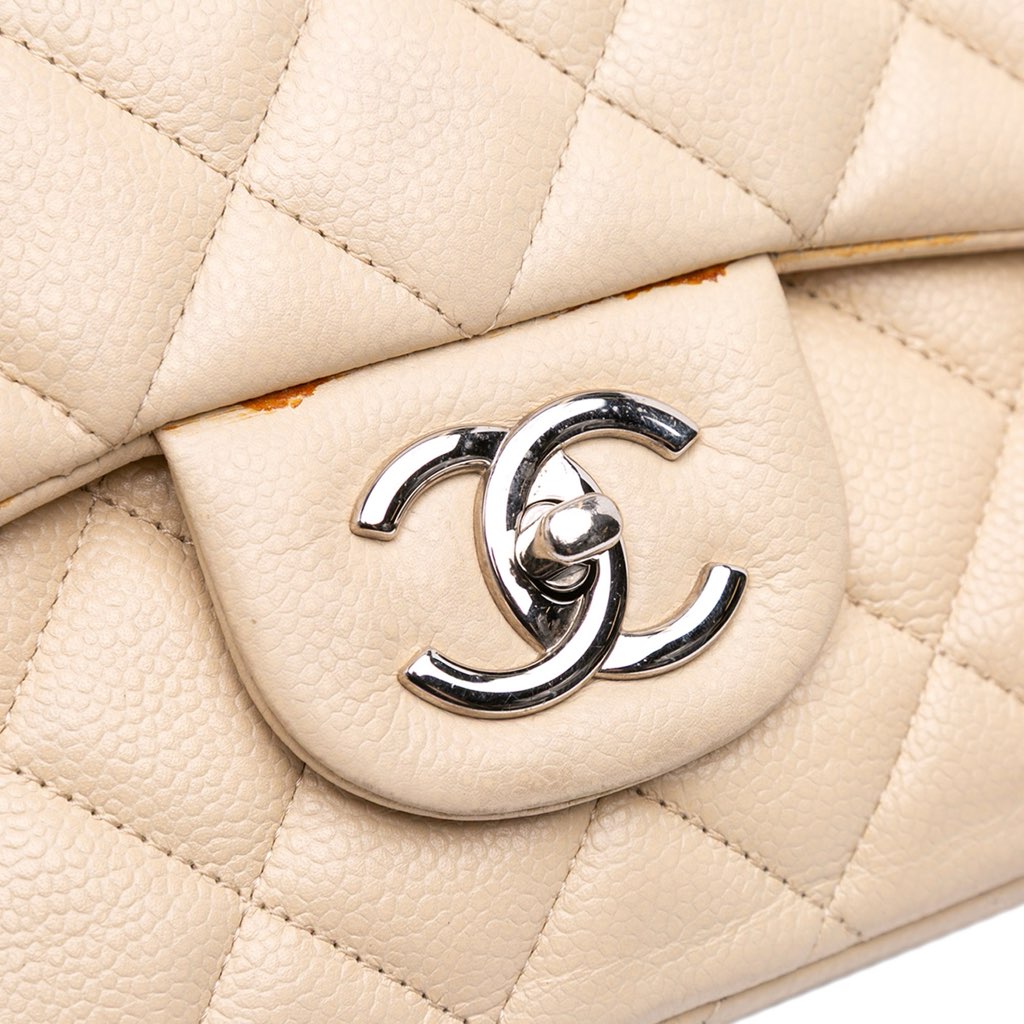 Chanel Maxi Classic Caviar Double Flap - Image 10