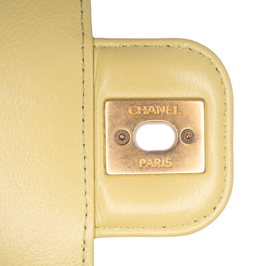 Chanel Mini Square Lambskin Casino Royale Charms Single Flap - Detail 2
