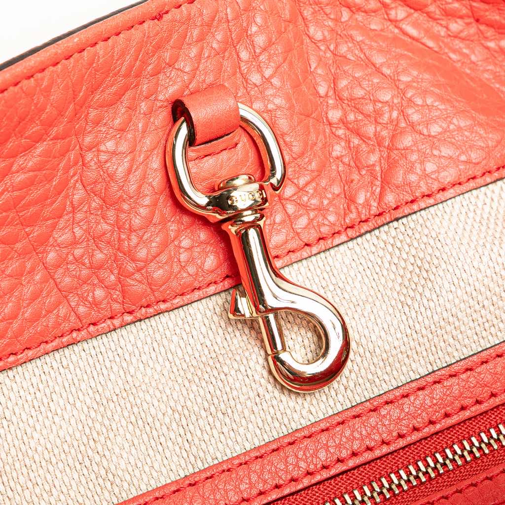 Gucci Medium Leather Soho Chain Tote - Image 10