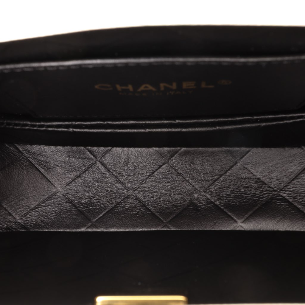 Chanel CC Quilted Lambskin Round Moon Messenger Flap - 4