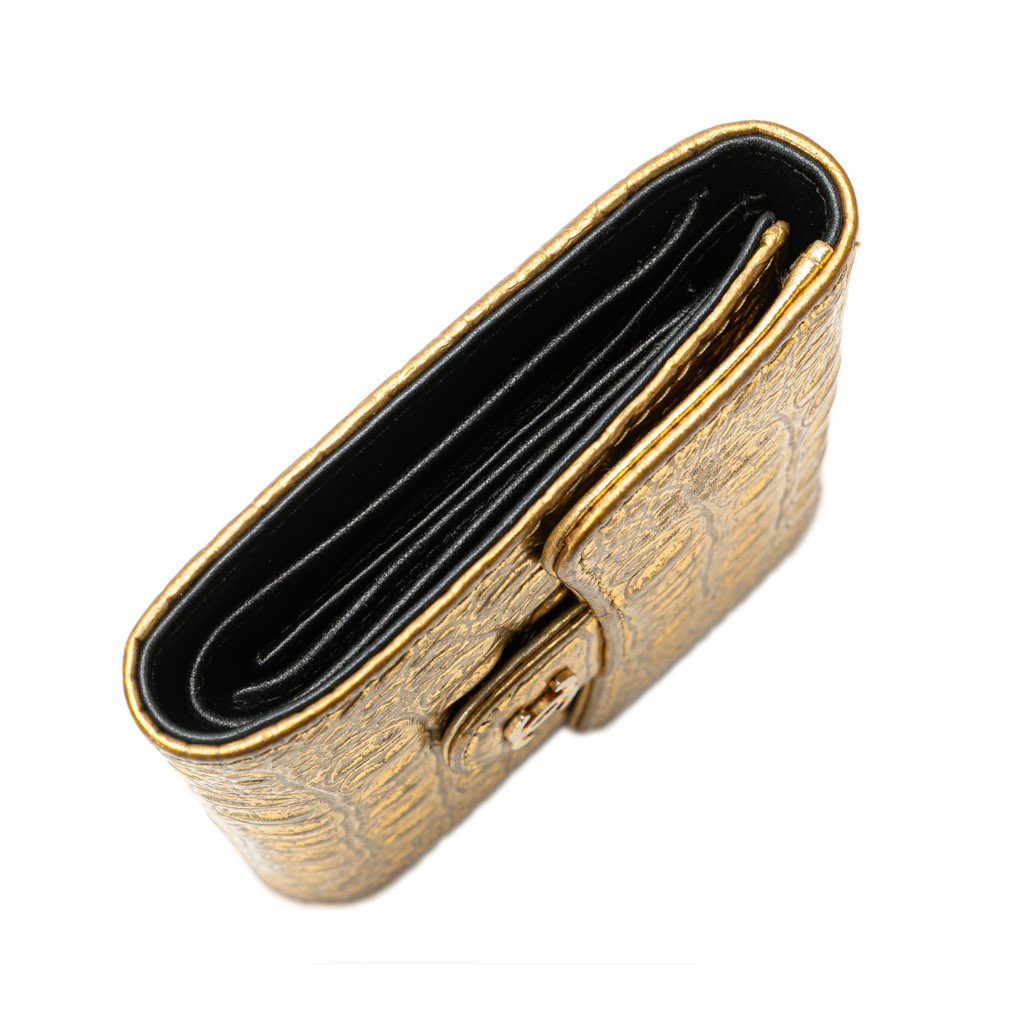 Chanel CC Metallic Calfskin Crocodile Embossed Compact Flap Wallet - Image 13