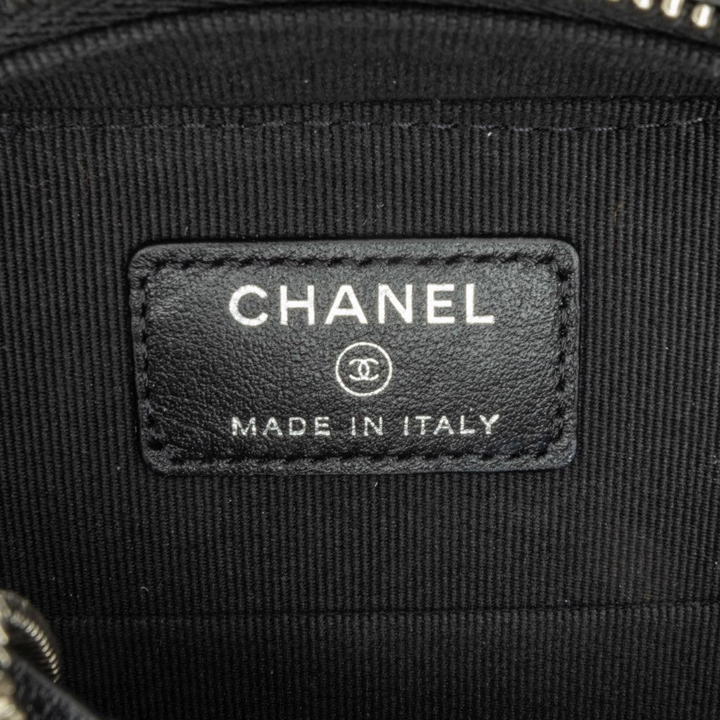 Chanel CC Quilted Patent Diamond Resin Clutch With Chain - 5