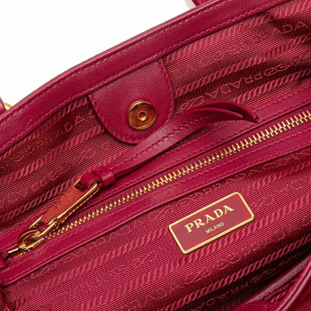 Prada Tessuto Satchel - Detail 1
