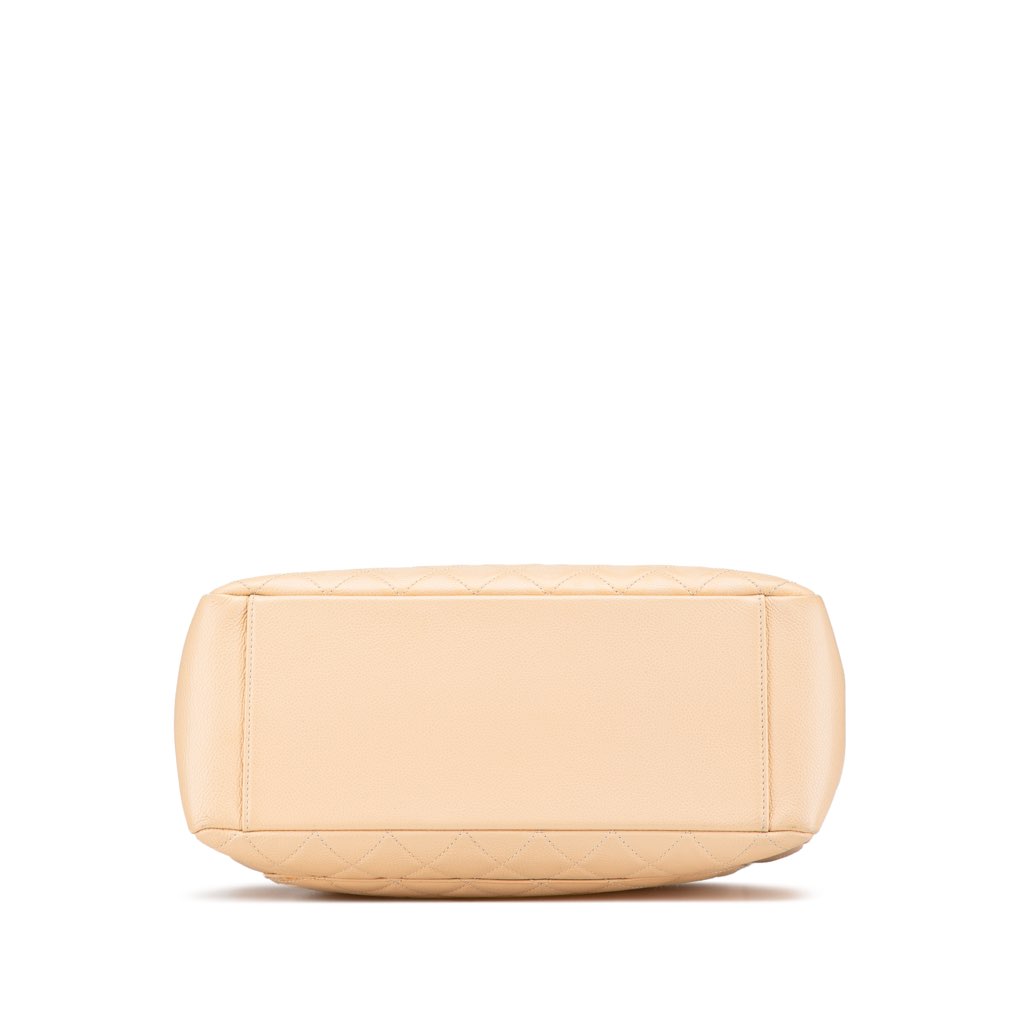 Chanel Caviar Grand Shopping Tote - 3