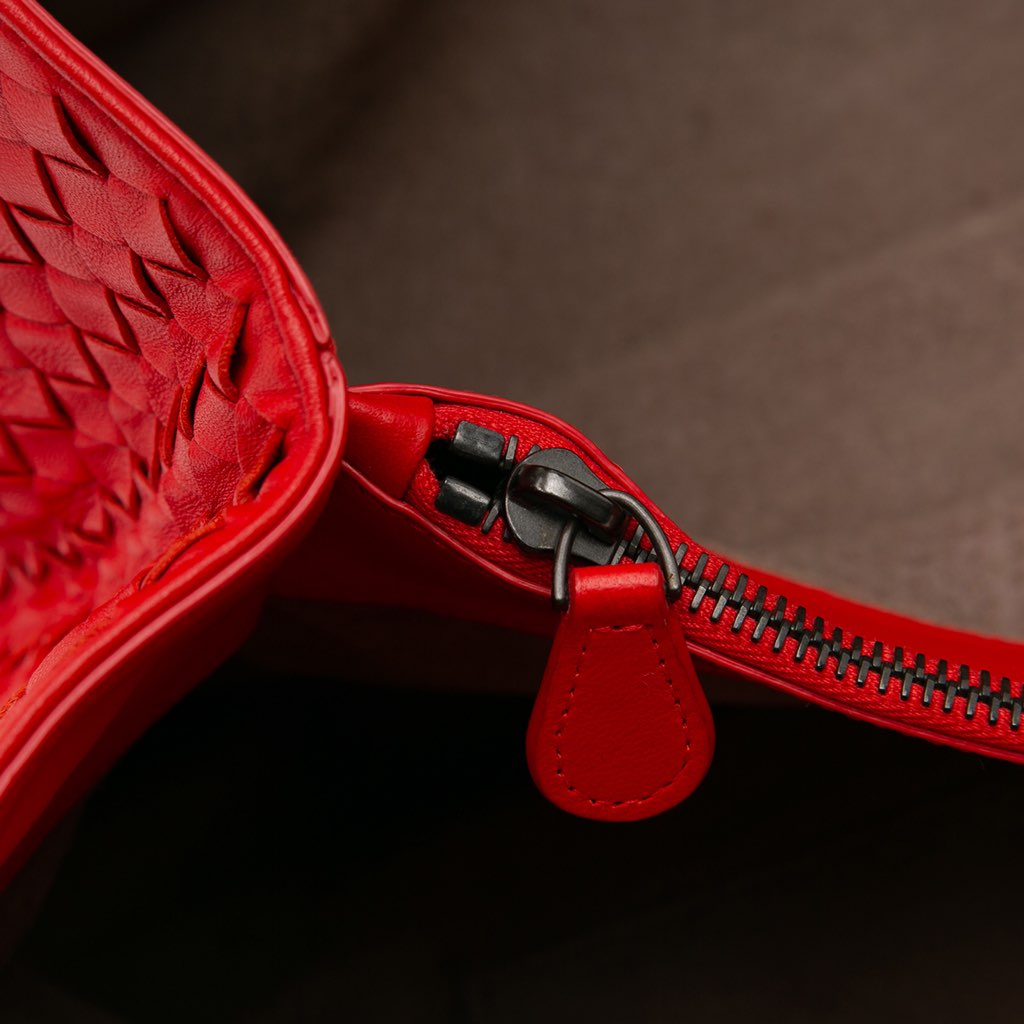 Bottega Veneta Medium Nappa Intrecciato Double Chain Tote - Image 13