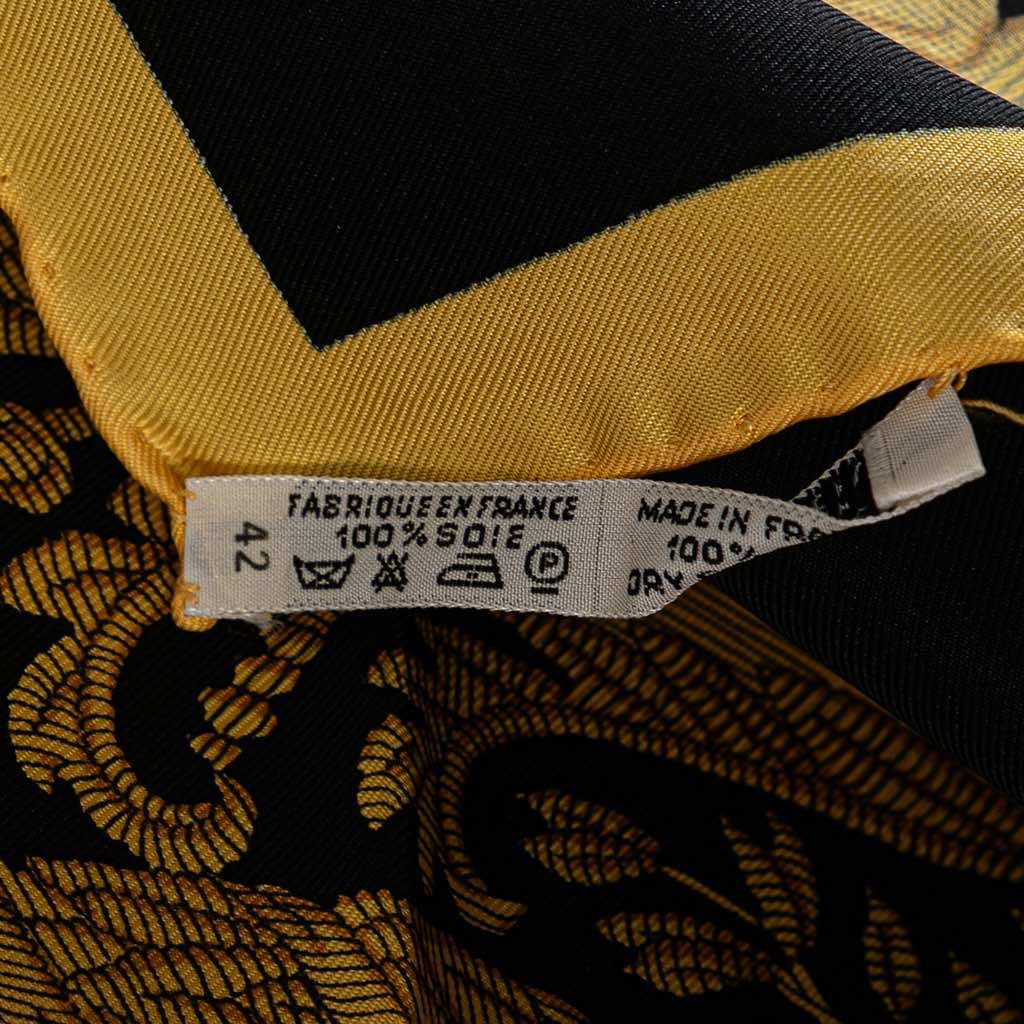 Hermès Les Armes de Paris Silk Scarf - Side view