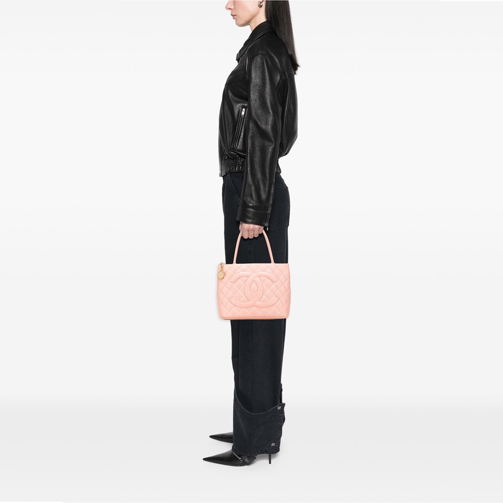 Chanel Caviar Medallion Tote - Image 12