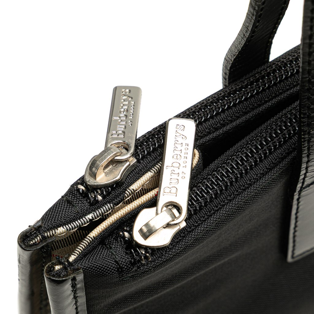 Burberry Nova Check Trimmed Nylon Tote - Detail 1